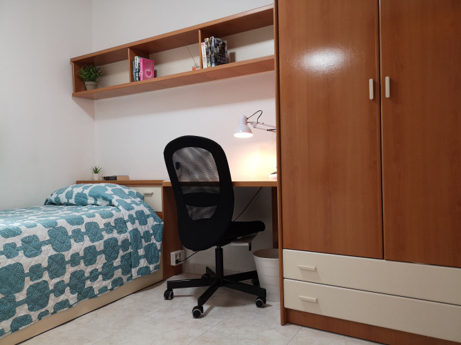 Student room for rent in shared apartment Cordoba Ciudad Jardin