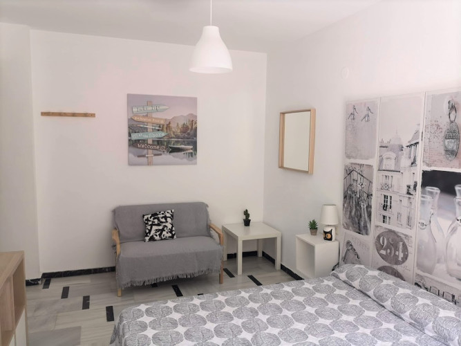 alquiler Habitacion estudiantes cerca de renfe, trassierra 04