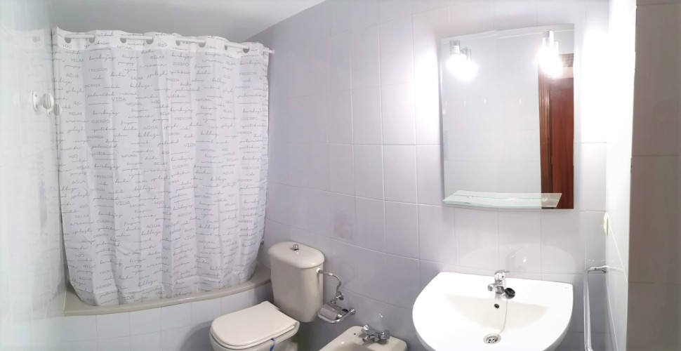 habitacion estudiantes baño privado cerca estacion de renfe de cordoba, trassierra 04