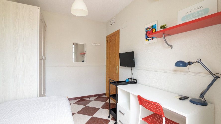erasmus student room for rent in cordoba vizconde03