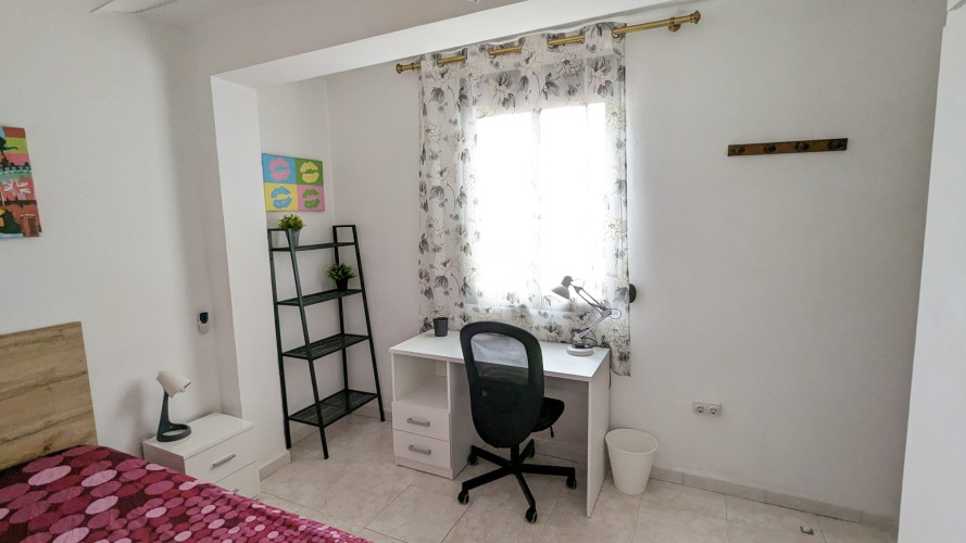 Room student accommodation Cordoba Ciudad Jardin