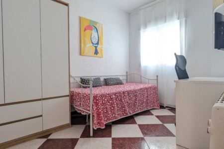 Furnished student room in Córdoba city centre