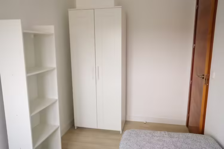 Erasmus accommodation in Cordoba. Room for rent in Cordoba in Ciudad Jardin. Erasmus student in Cordoba.