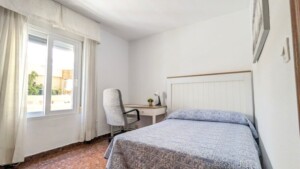 habitacion en cordoba ciudad jardin estandar