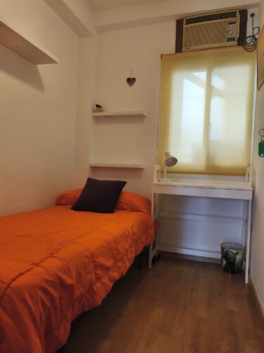 Habitación para estudiantes en calle Diego Serrano Ref.Di04